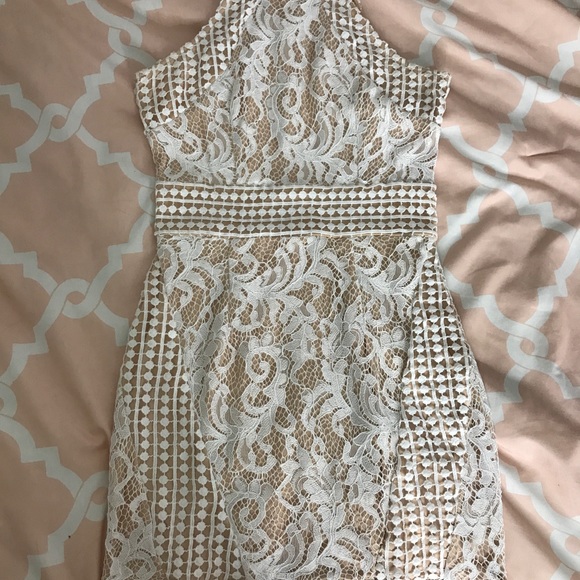 White lace dress - Picture 2 of 6